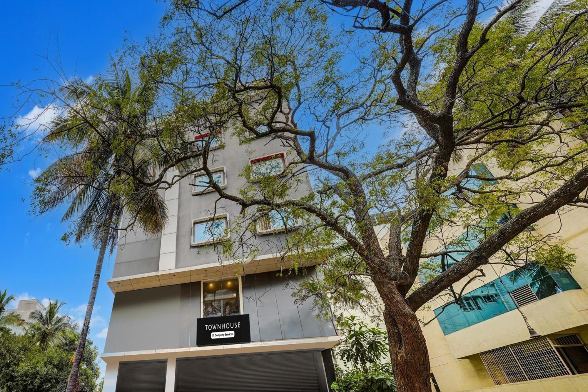 Super Townhouse Rr Nagar Hotel Bangalore Buitenkant foto