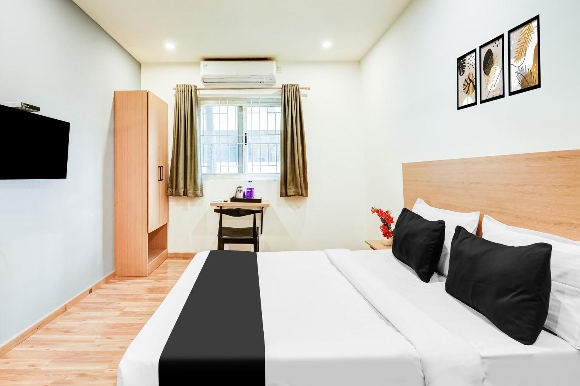 Super Townhouse Rr Nagar Hotel Bangalore Buitenkant foto