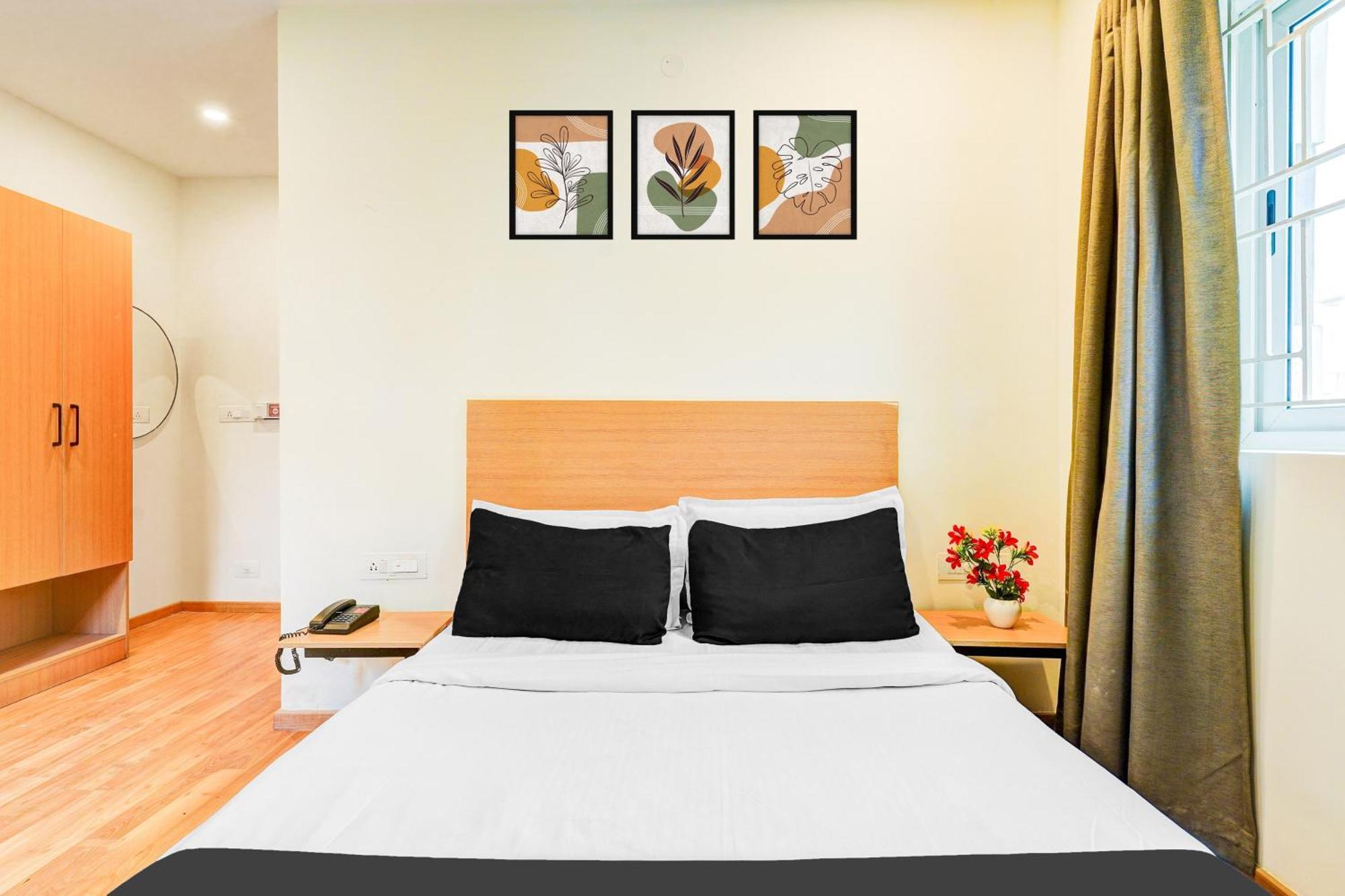 Super Townhouse Rr Nagar Hotel Bangalore Buitenkant foto