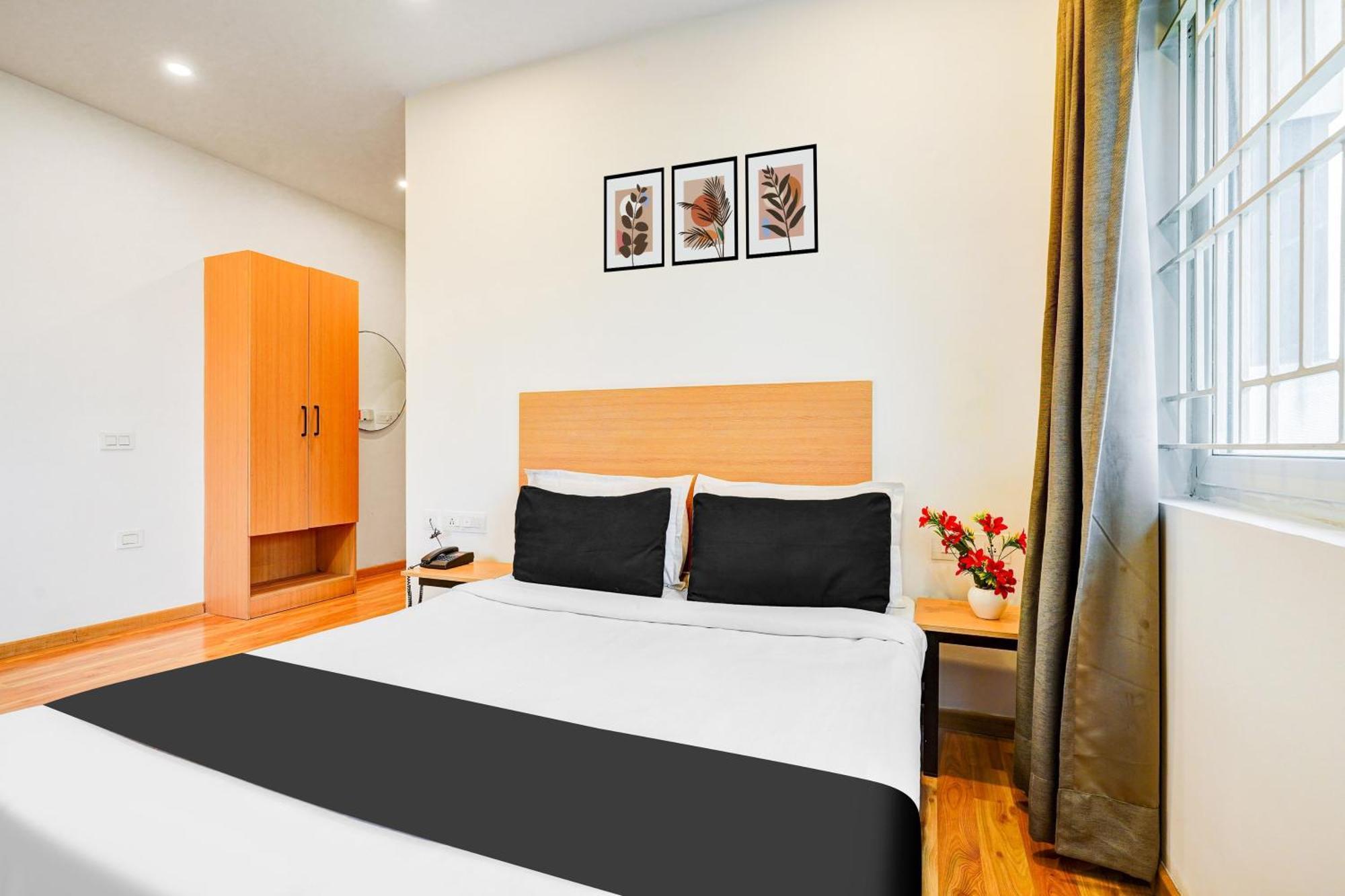 Super Townhouse Rr Nagar Hotel Bangalore Buitenkant foto