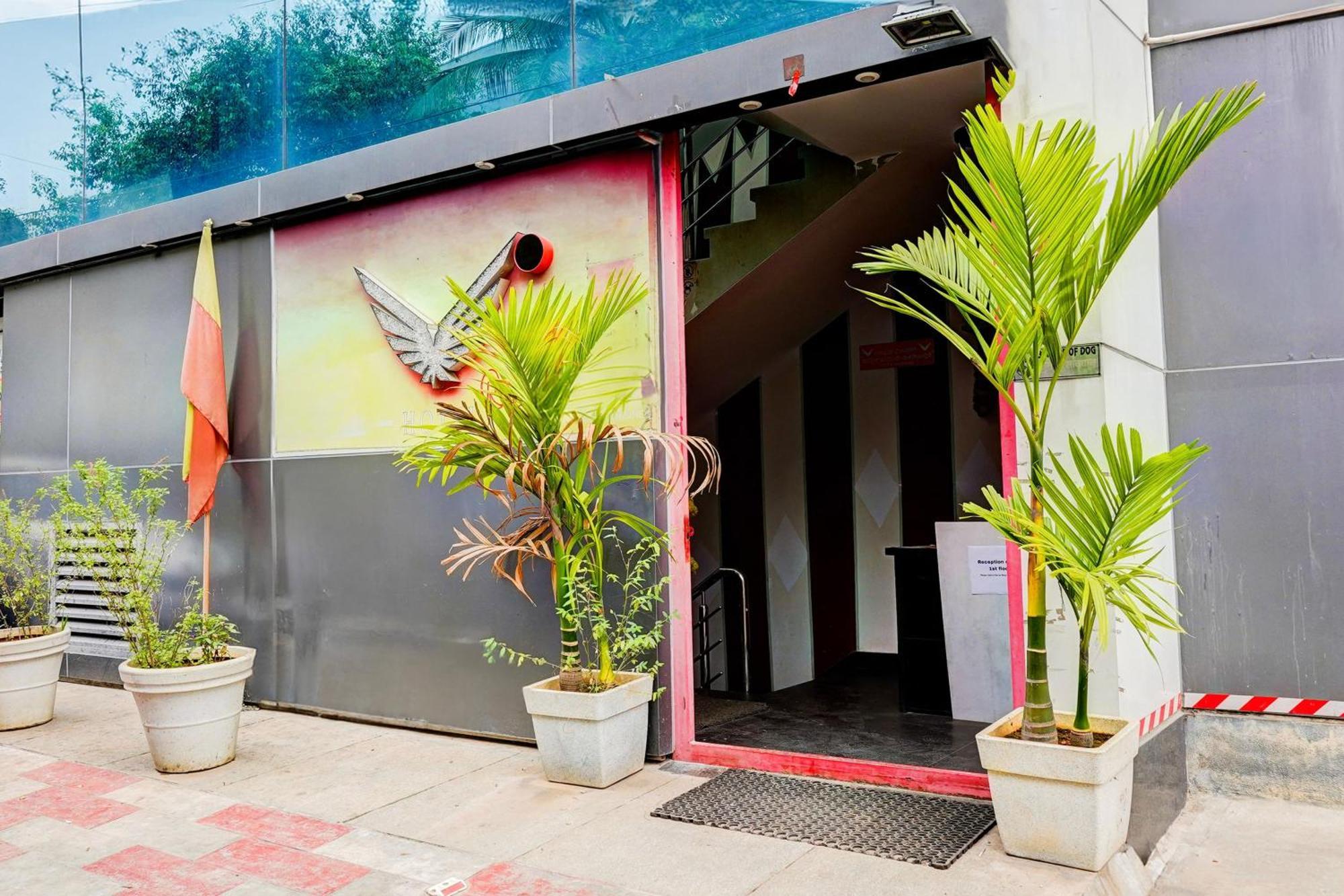 Super Townhouse Rr Nagar Hotel Bangalore Buitenkant foto