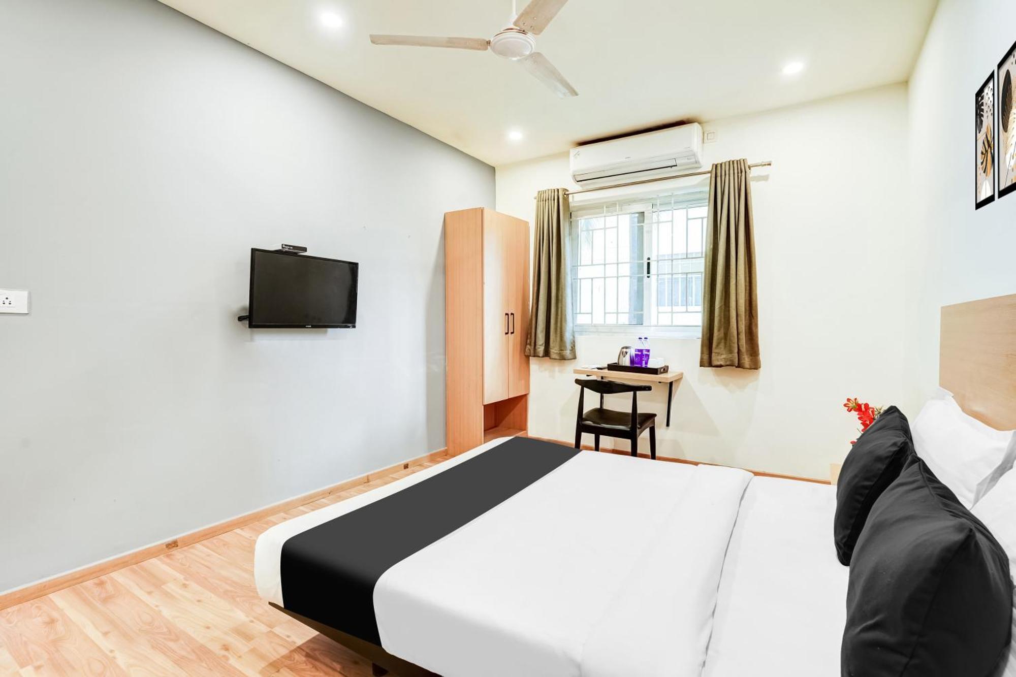 Super Townhouse Rr Nagar Hotel Bangalore Buitenkant foto