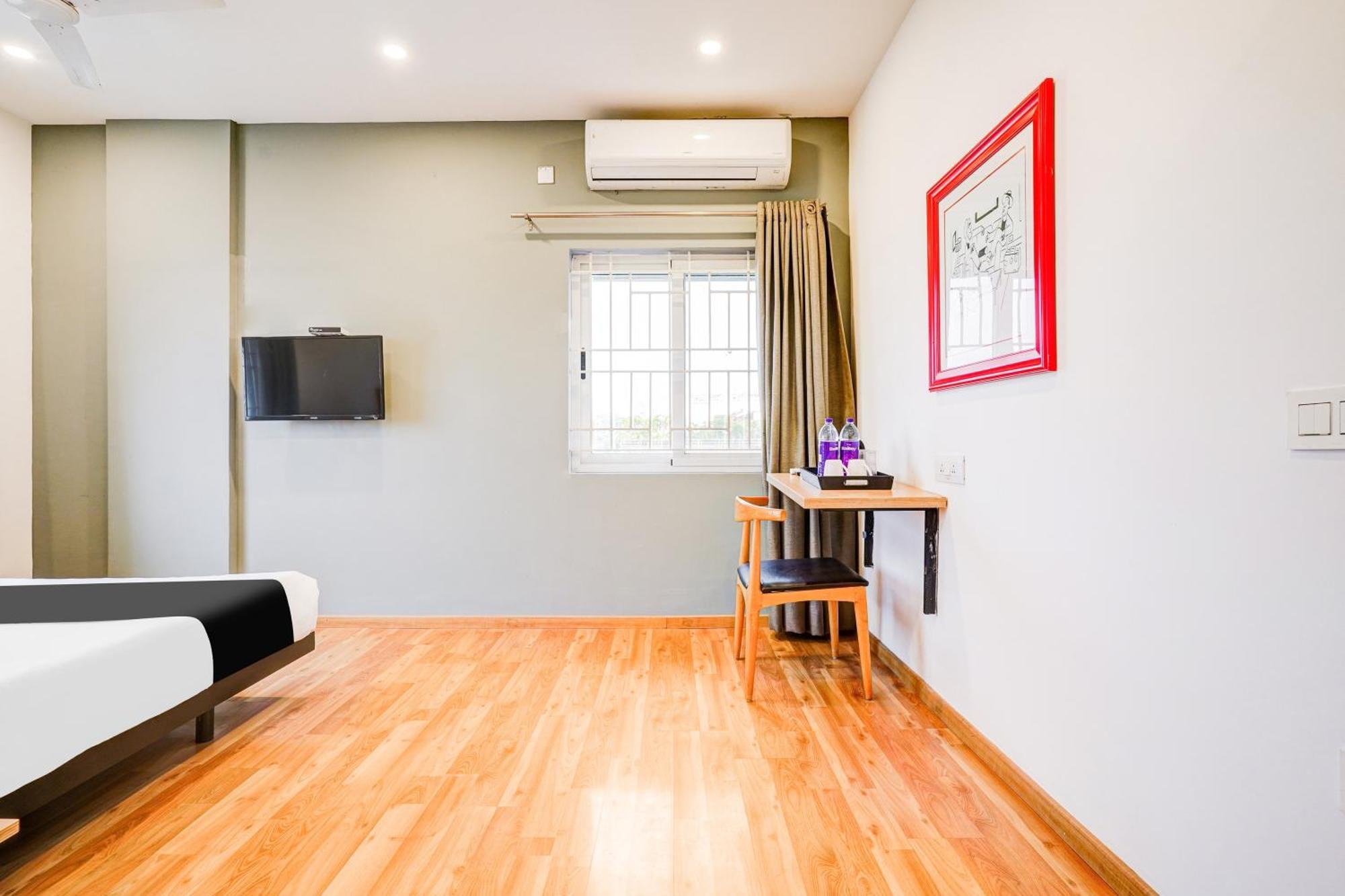 Super Townhouse Rr Nagar Hotel Bangalore Buitenkant foto