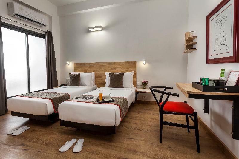 Super Townhouse Rr Nagar Hotel Bangalore Buitenkant foto